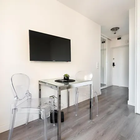 Saska Kepa Chic Studio Апартаменты